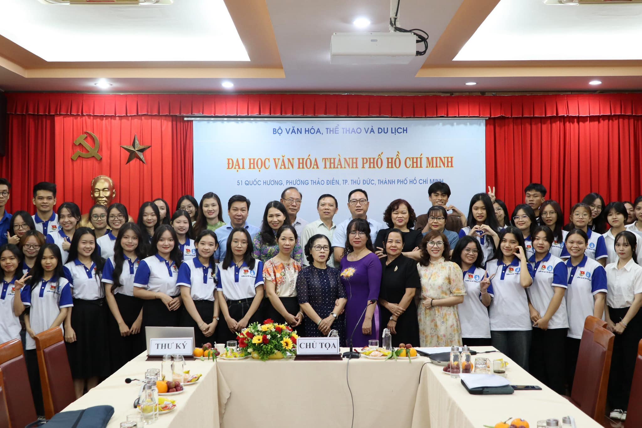 TỌA ĐÀM KHOA HỌC VỀ GIÁO DỤC CHÍNH TRỊ, TƯ TƯỞNG VÀ ĐẠO ĐỨC,LỐI SỐNG ĐỐI VỚI SINH VIÊN