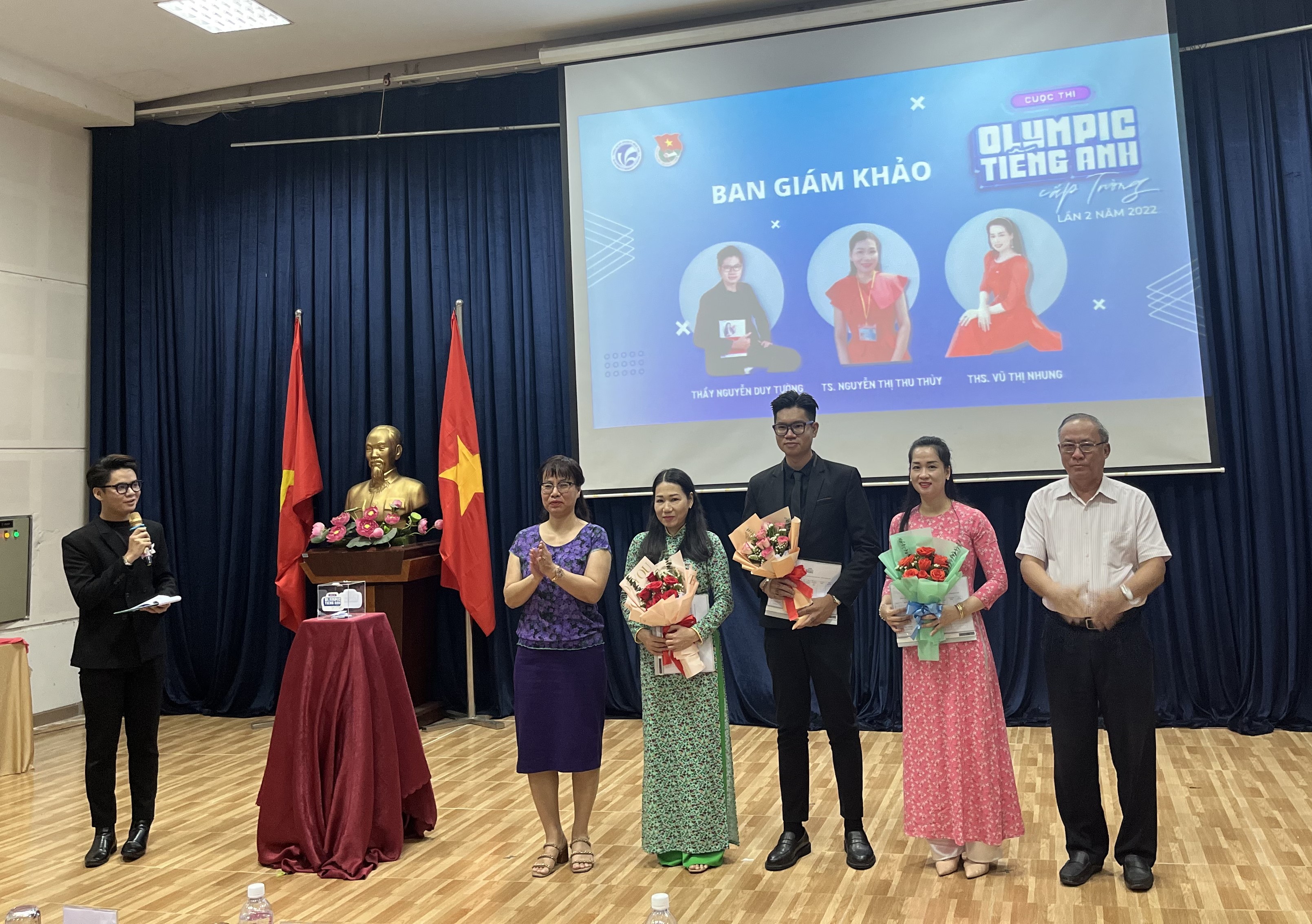 Chung kết Olympic Tiếng Anh - VHS, 2022